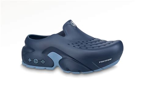 lv shark clog